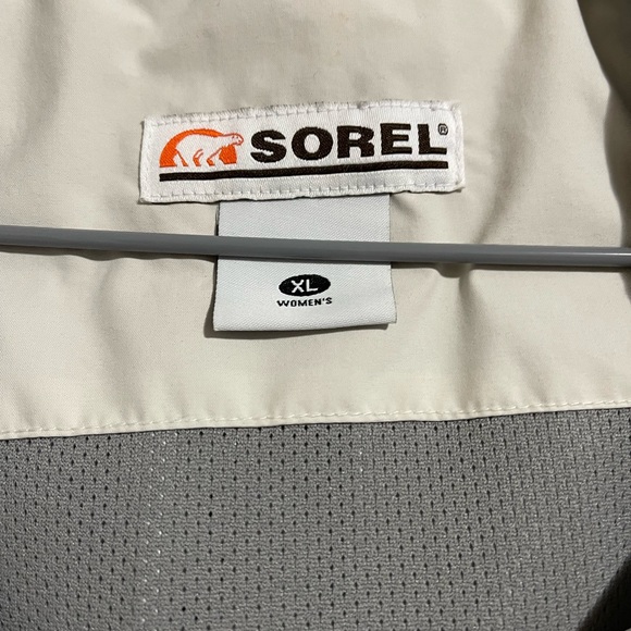 Sorel Omni-Tech waterproof jacket. - Picture 7 of 8